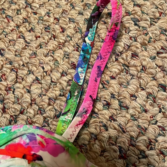 Floral bikini top - Picture 4 of 10